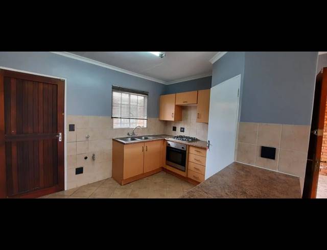 2 BEDROOM TOWNHOUSE FOR SALE IN ELARDUSPARK
